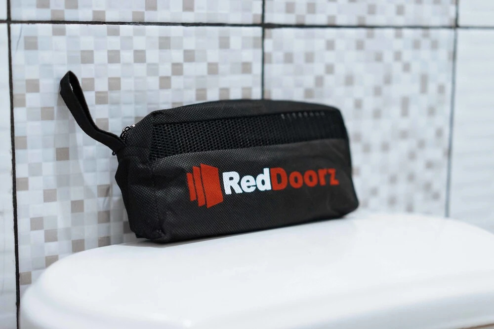 RedDoorz at Travelers Inn Bajada Davao