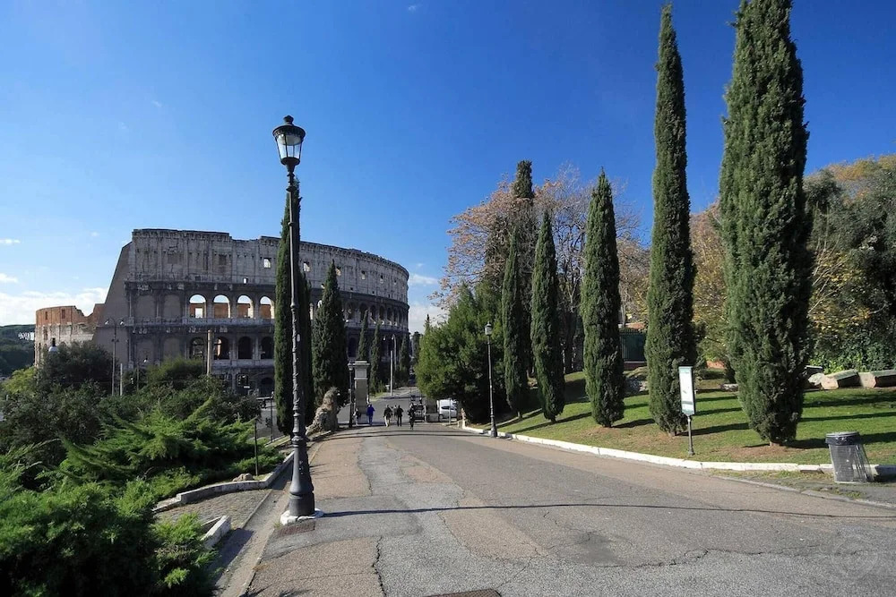 Apartment With 2 Bedrooms In Roma, With Wonderful City View And Wifi