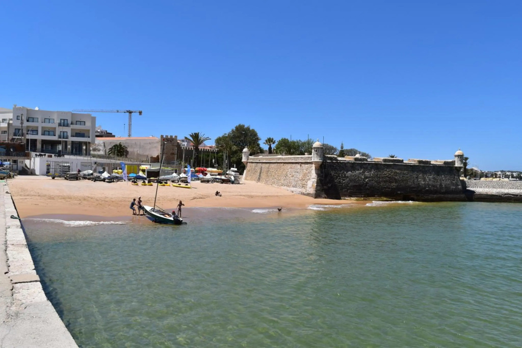 Ponta da Piedade Family House