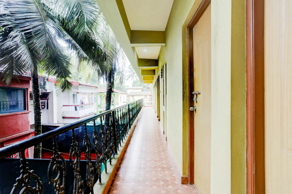 Super Collection O Candolim Beach Formerly Poornima Place
