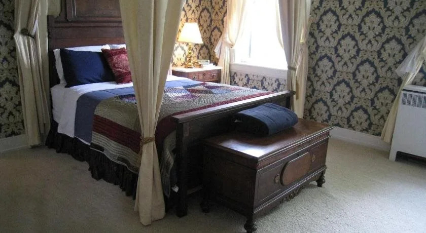 Allegheny Street Bed & Breakfast
