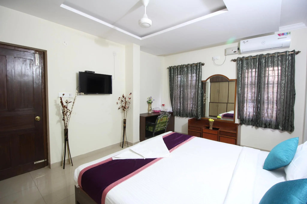 Hotel White Feather