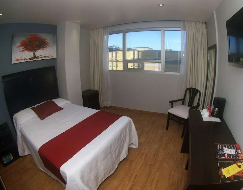 Roma, Suites & Business Center