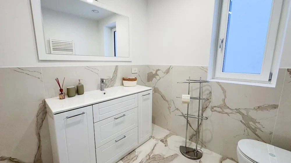 Fairmont Seafront Acquamarine Suite by Ca-sa Check