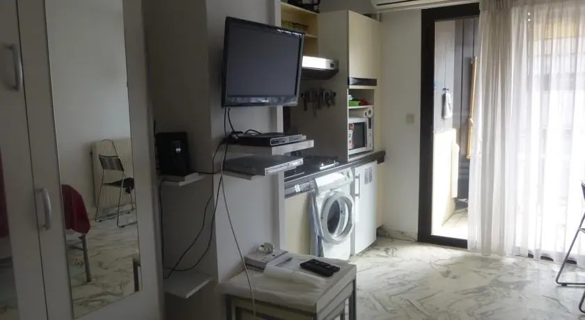 Cannes One Bedroom Jardins de la Croisette