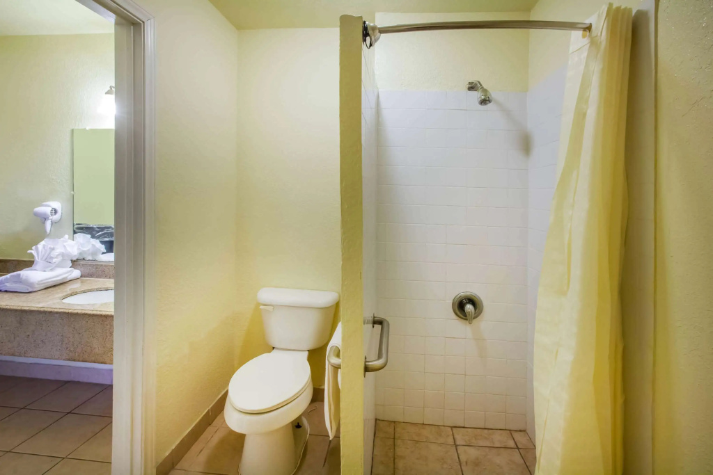 Travelodge by Wyndham Houston Hobby Airport