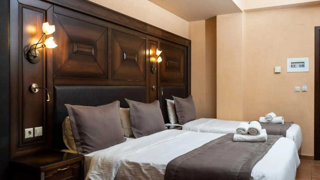 Dellas Boutique Hotel