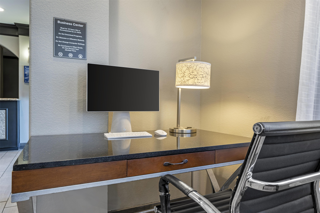 Best Western South Plains Inn & Suites