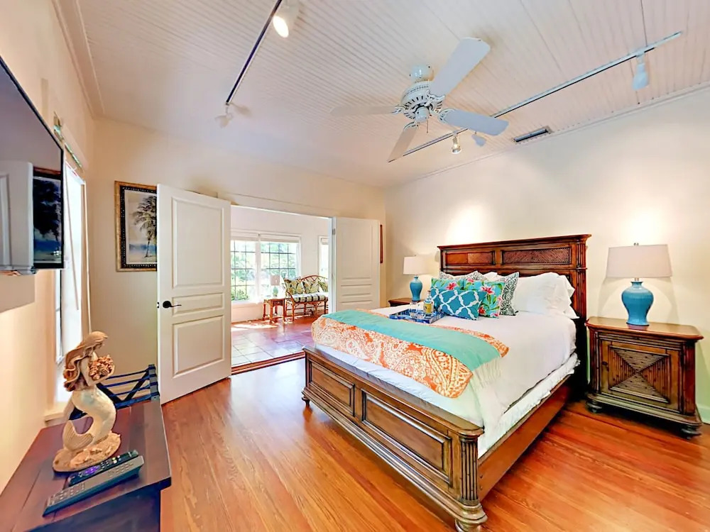 El Cid Tropical Getaway Home 4 Bedrooms 4 Bathrooms Home