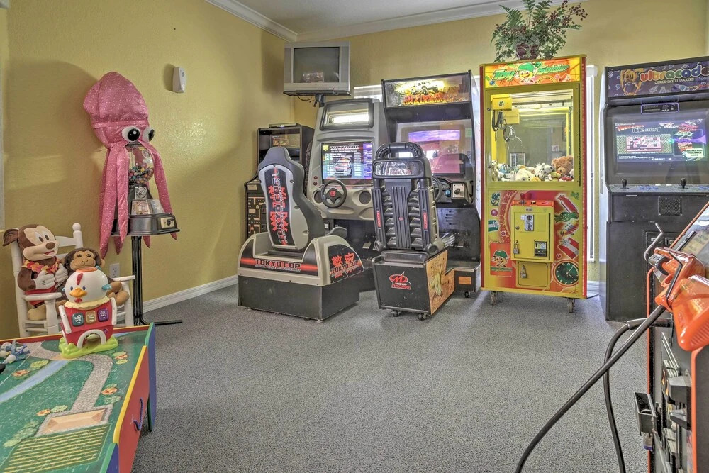 Villa w/ Game Room: 10 Mi to Disney!