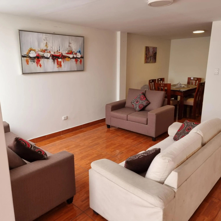 Apart Hotel Cabral a 5 minutos del Jockey Plaza