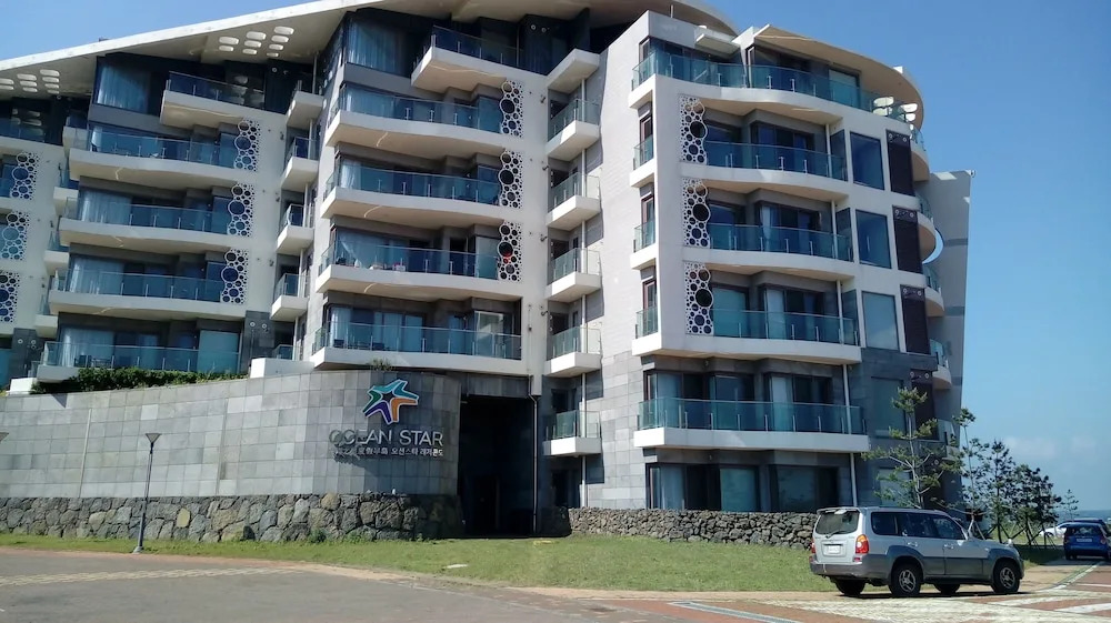Seopjikoji Ocean Condo