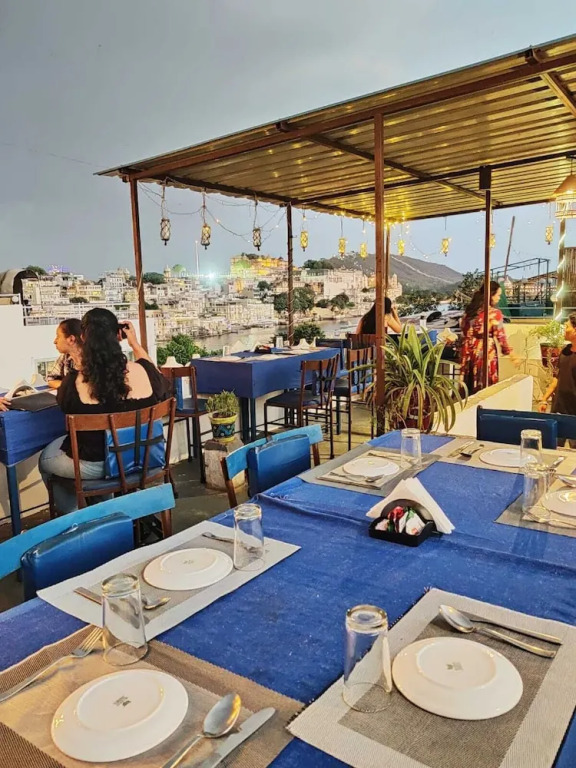 Hotel Dhola Ghat Haweli
