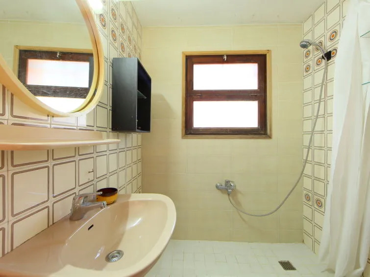 Holiday Home Dynaida Karadja