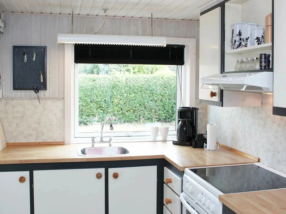 Quaint Holiday Home in Esbjerg With Sea Nearby