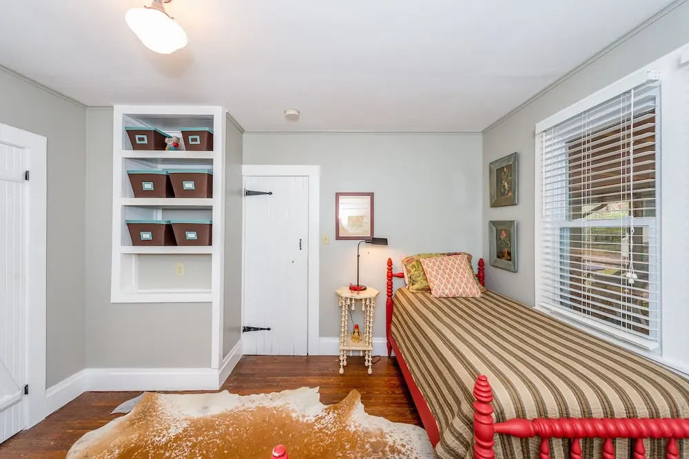 39B Maney Ln Home
