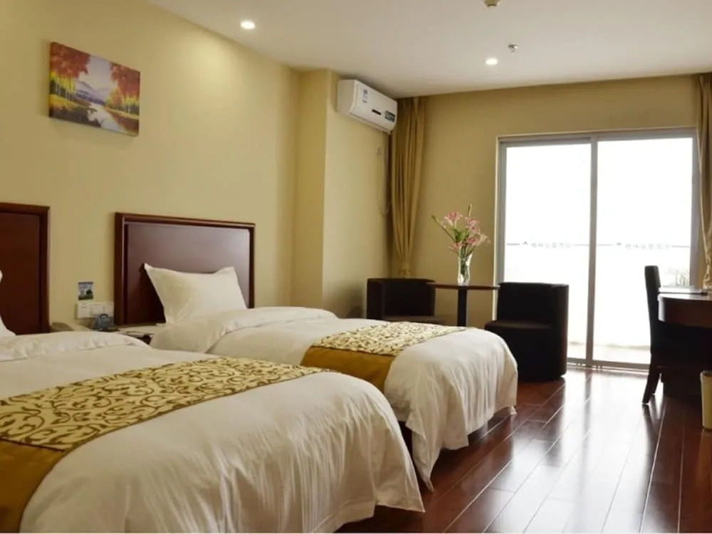 GreenTree Inn TaiZhou JingJiang RenMin S Road ZhongXu Road Business Ho
