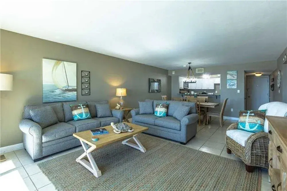 The Breakers 31 - 2 Br condo by RedAwning