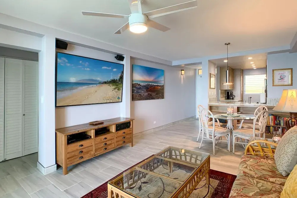 Royal Mauian 309 - Direct Ocean Front, Renovated, Seconds to the Beach, Split AC