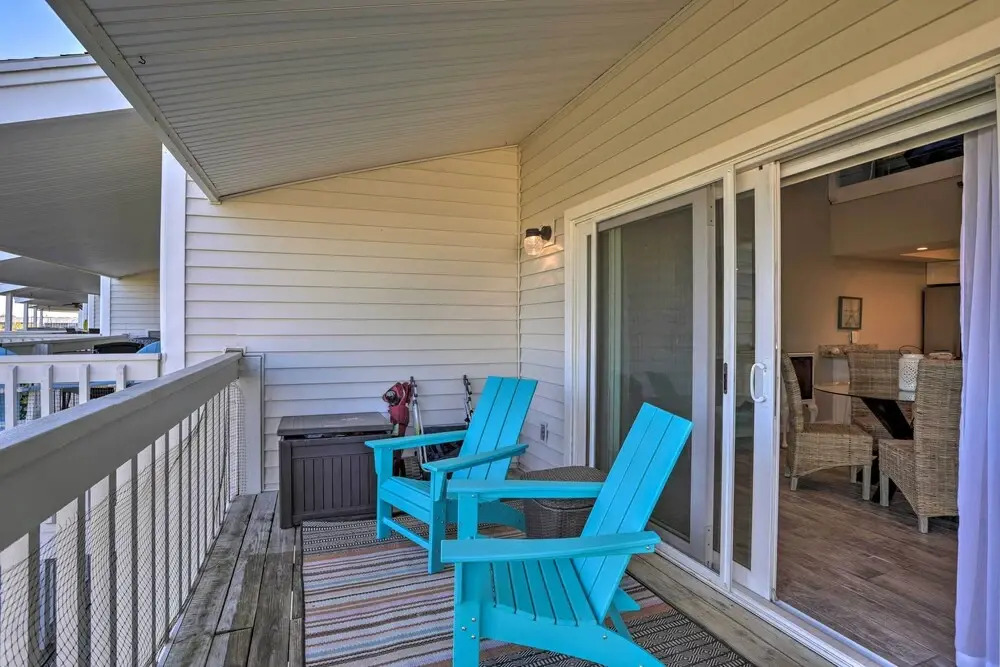 Heated Pool, Steps to Beach: Indian Shores Condo!