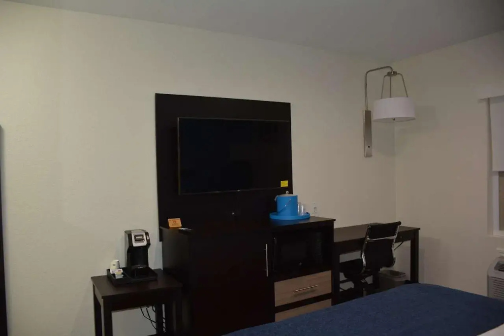 SureStay Plus Hotel by Best Western Humble