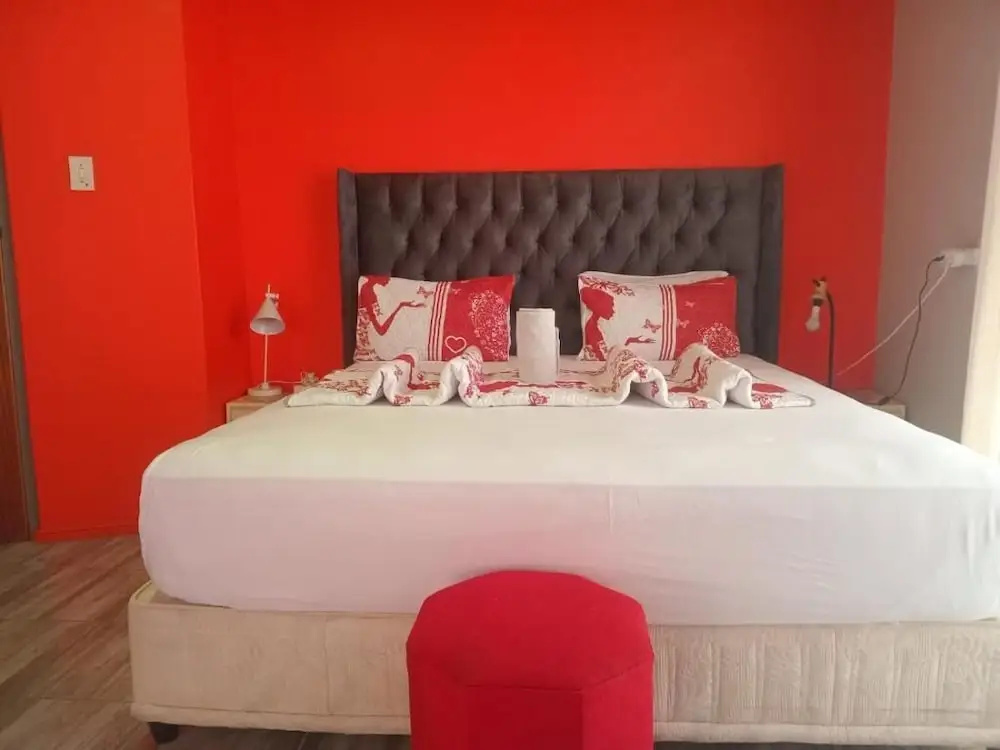 Neo & Ruks Guest Houses
