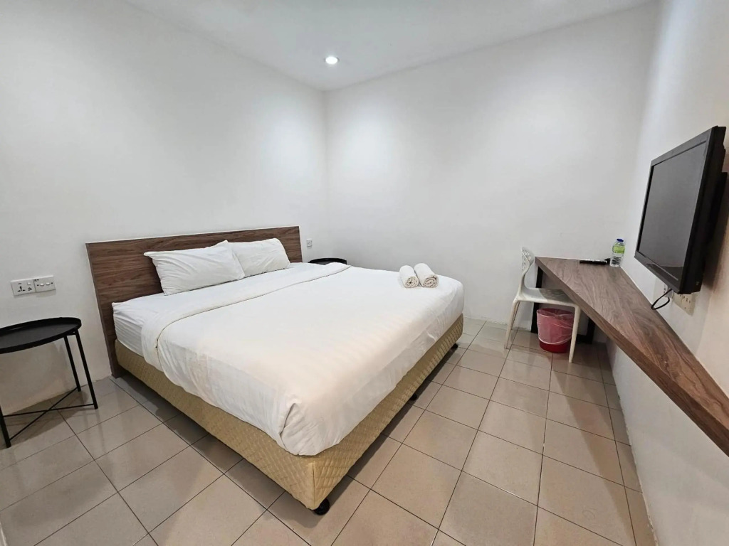 T Hotel Tandop