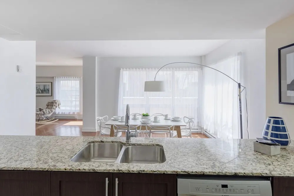 Palais-des-Congrès Furnished Suites by Hometrotting
