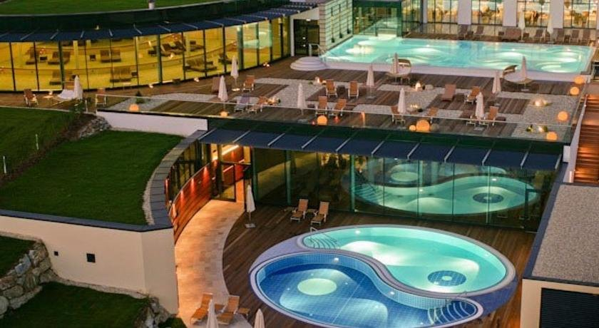 Reiters Supreme Hotel