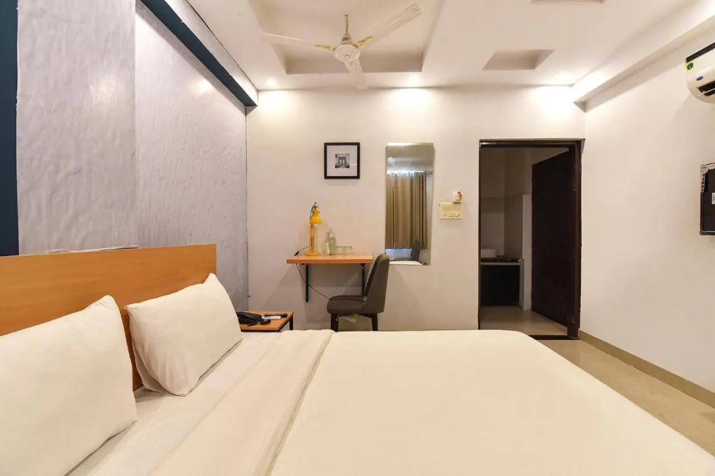 FabHotel Rushank Residency
