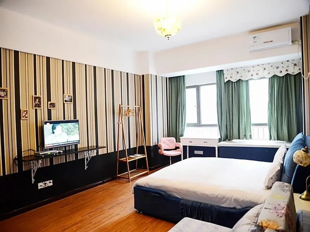 Hebino Hotel (Wuhan Jiyu Bridge Wanda Plaza)