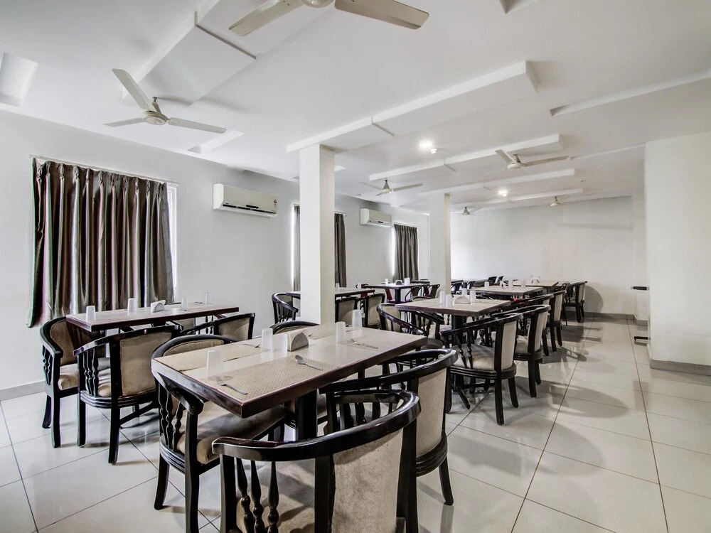 Hotel G Square
