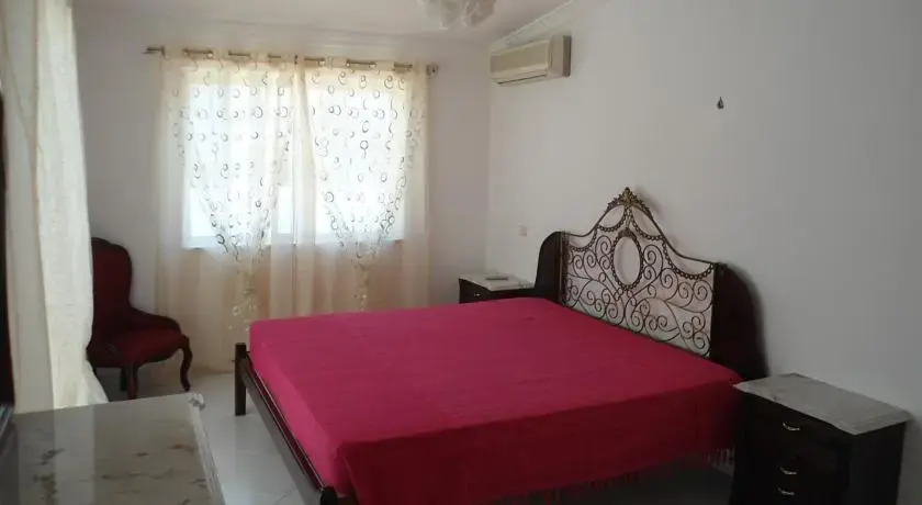 Alamos House