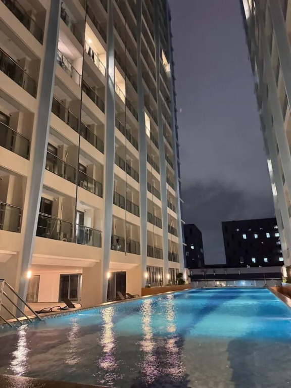 LCONDOTEL Imperial Plaza Residences