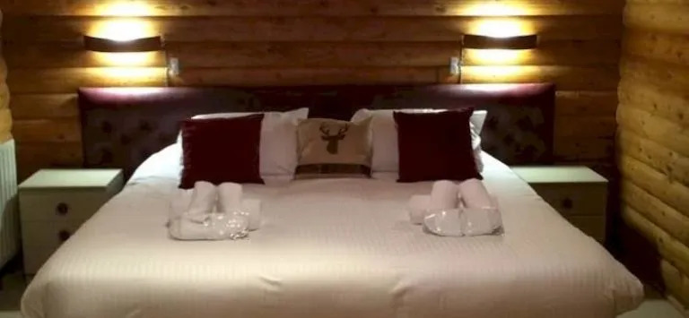 The Pinetree Lodge