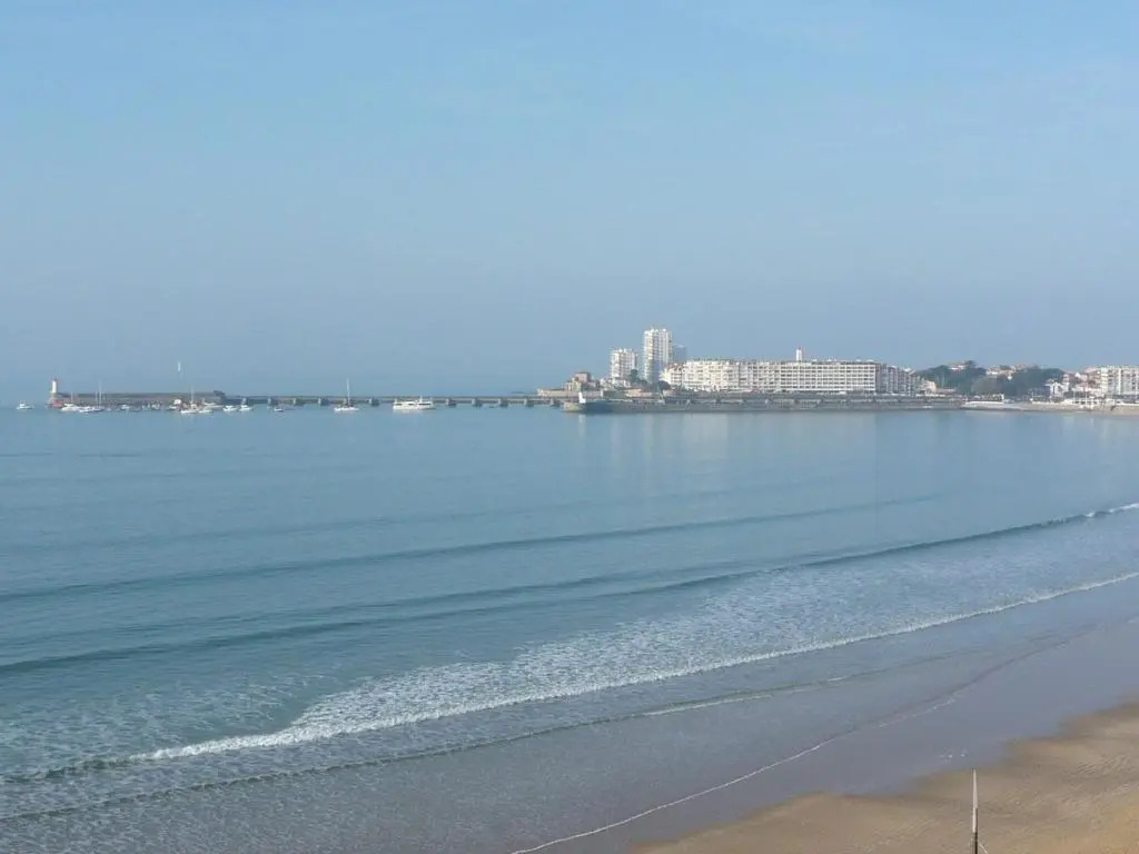 Maison T4 avec Garage et WiFi à 300m de la Plage - Quartier Arago - FR-1-92-655