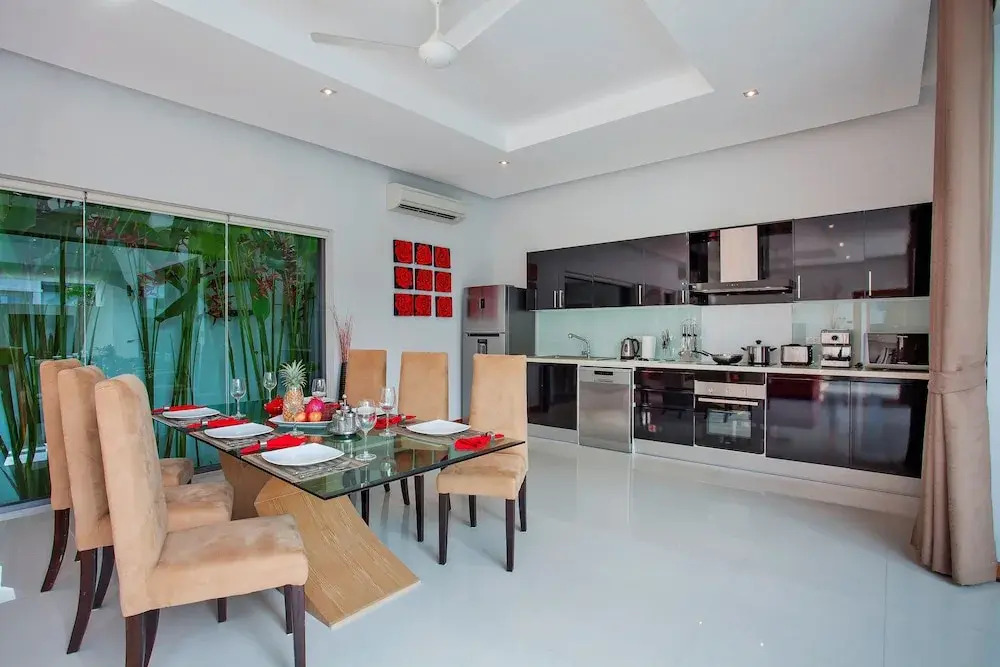 Gorgeous Luxury 3BR Pool Villa Atoosa near Naiharn