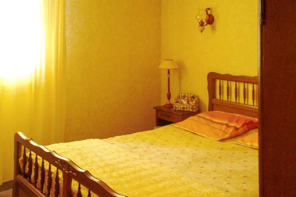 House With 3 Bedrooms in Ghisonaccia, With Enclosed Garden and Wifi -