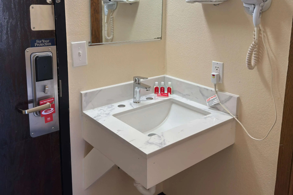 Econo Lodge Waite Park - St Cloud