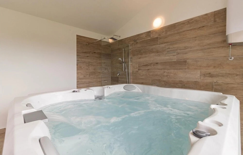 Gorgeous Home In Radeki Polje With Sauna