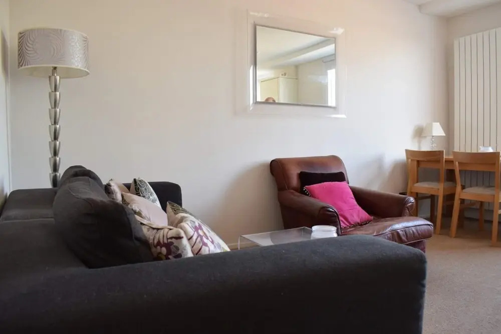 2 Bedroom Flat Near Notting Hill