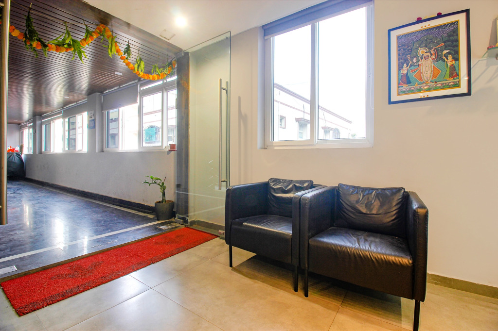 FabHotel SSR Fern Suites - 100M from GSM Mall Madeenaguda