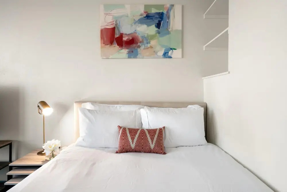 Arlington Elegant Studio Apartment