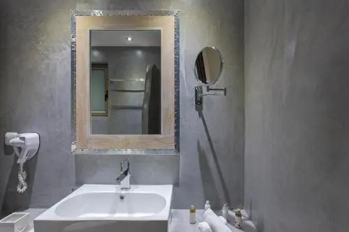 Evais Boutique Houses & Luxury Suites
