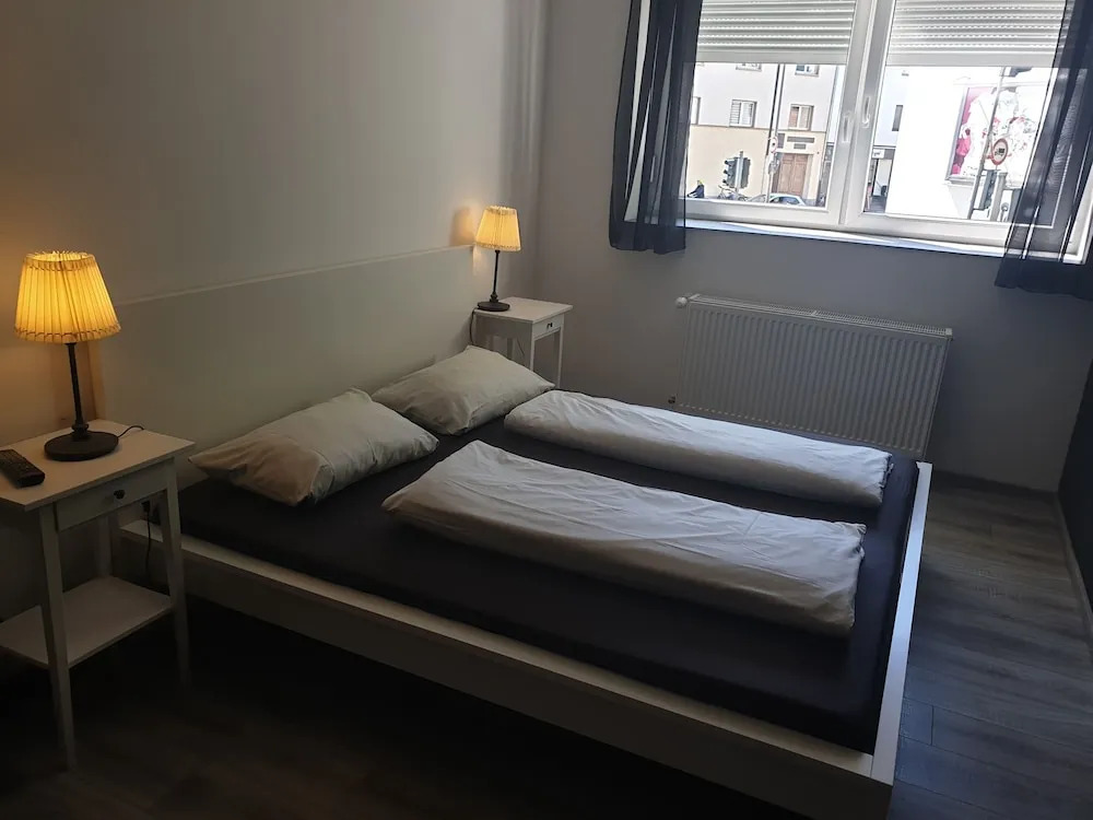 Shivas City Aparthotel