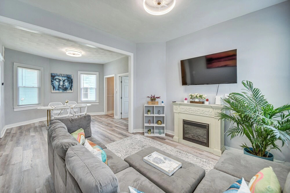 Charming Hampton Home Near Downtown & Beaches!