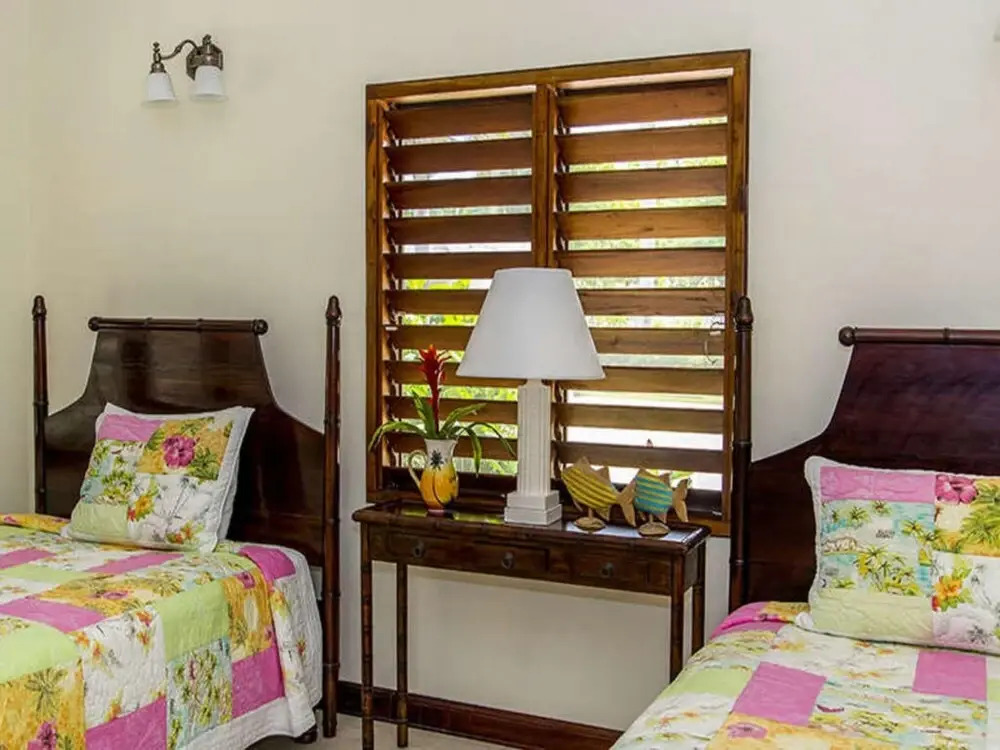 Sunny Vacation Villa 21