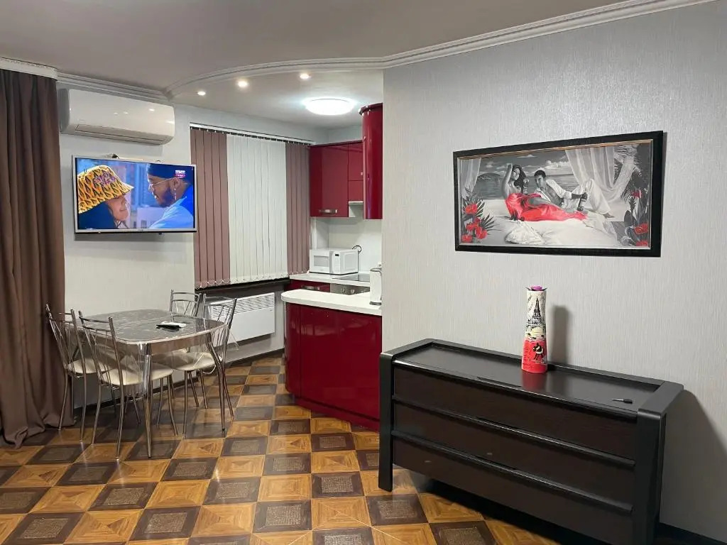 Studio at Vardaniya 7