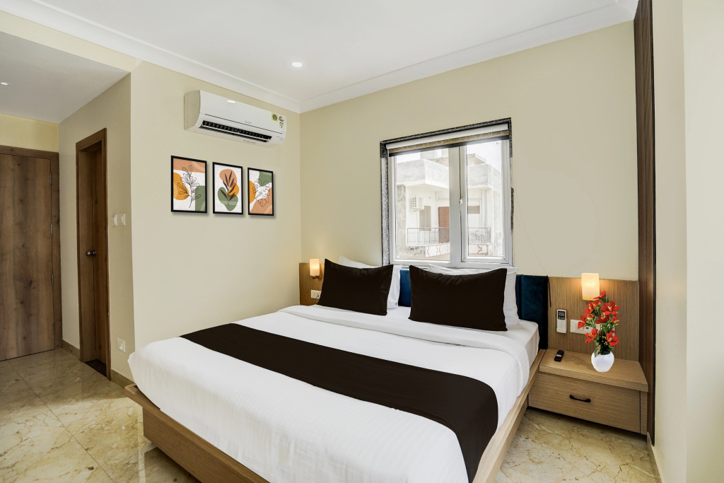 Super Townhouse Oak Banaras Central Railway Junction Formerly Sri Hari Inn