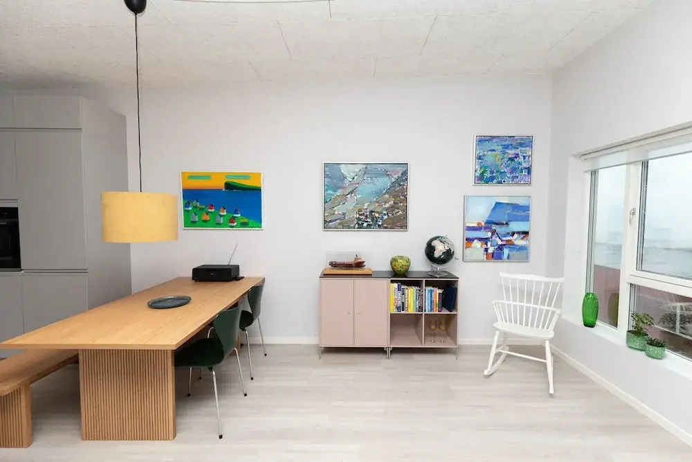 Charming Artistic Retreat | Panoramic View
